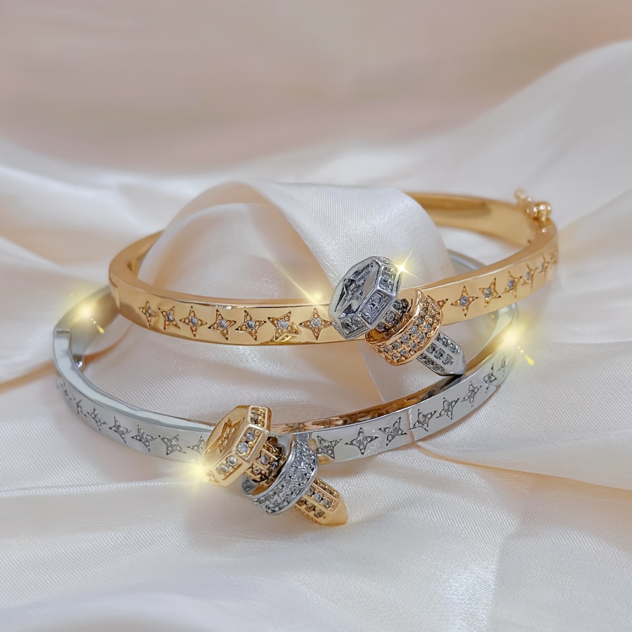 Sparkling Nail-shaped Fashionable Bracelet